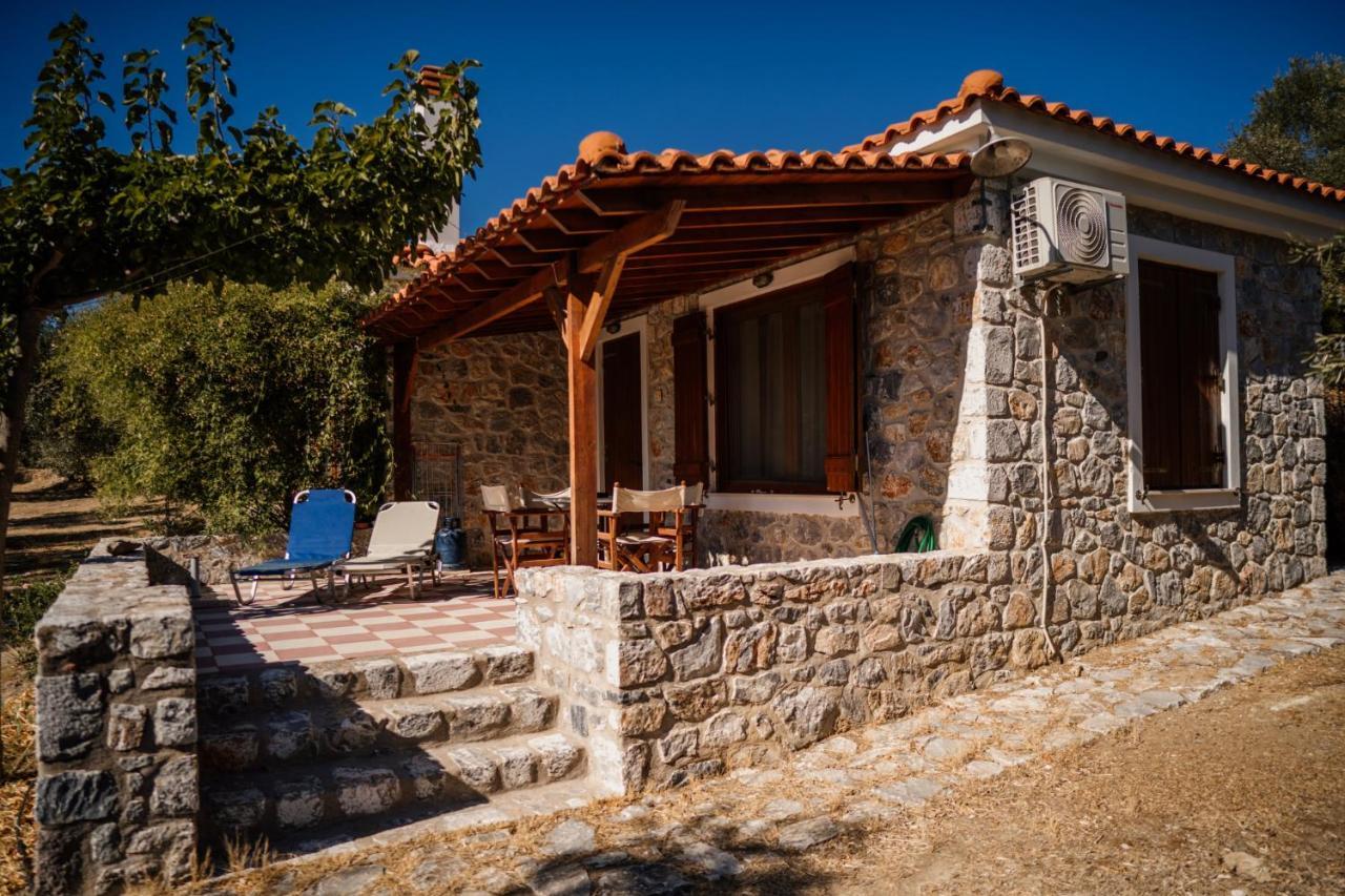 Villa Traditional Architecture Seafront Stone House In 25000Sqm Olive Grove - C Alyfanta Exterior foto